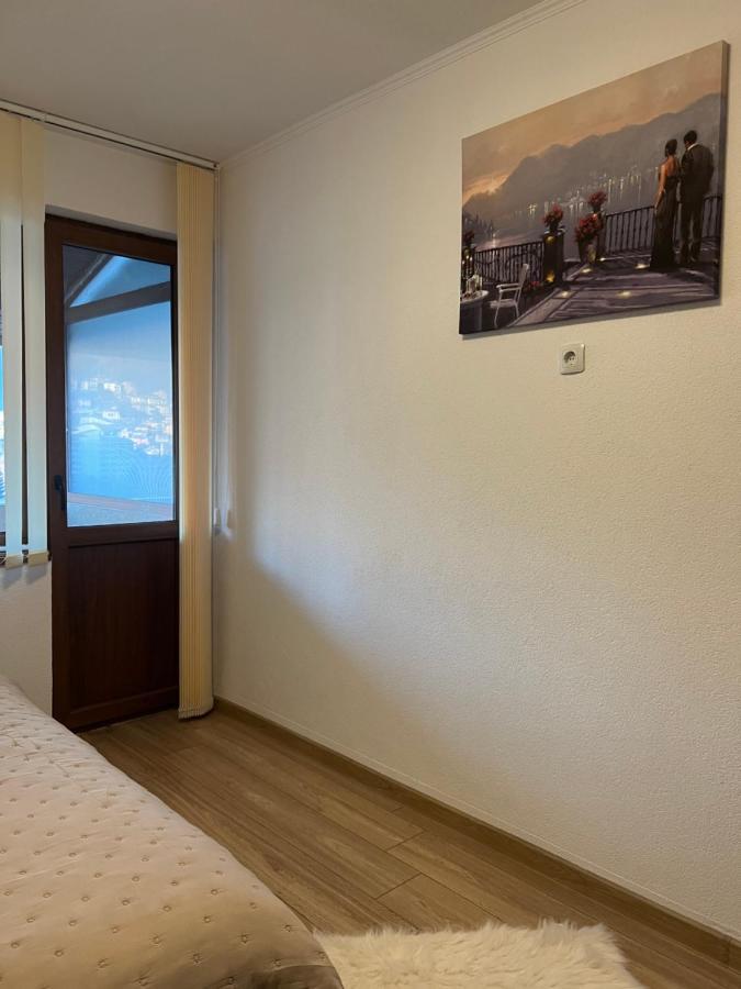 Guest House Tanevi Devin Exterior photo